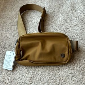 NWT lululemon Belt Bag 1L in Burnt Caramel